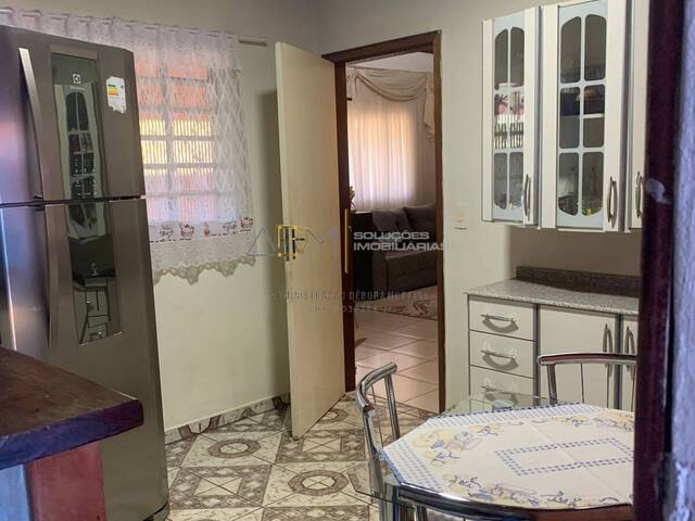 #CA01010 - Casa para Venda em Botucatu - SP