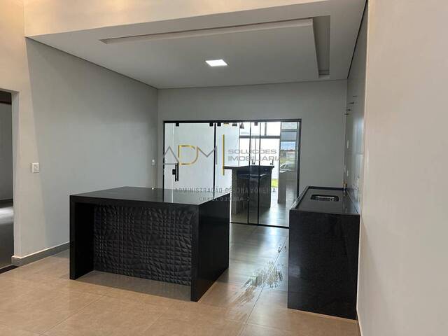 #CA0534 - Casa para Venda em Botucatu - SP