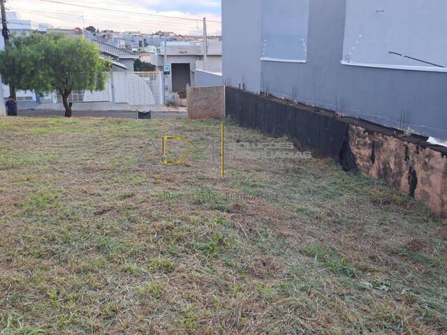 #TE01103 - Terreno para Venda em Botucatu - SP
