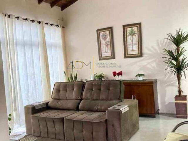 Casa para Venda em Botucatu - 2