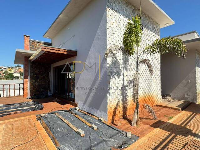 #CA01242 - Casa para Venda em Botucatu - SP - 2